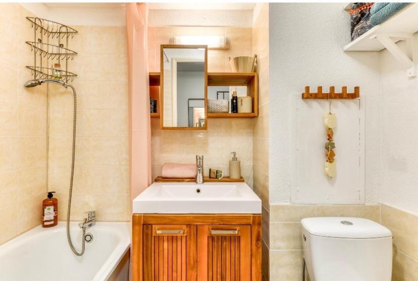 Studio Les Regates Avec Loggia Et Parking Gratuit Plage Du Grazel กรุยซ็อง ภายนอก รูปภาพ